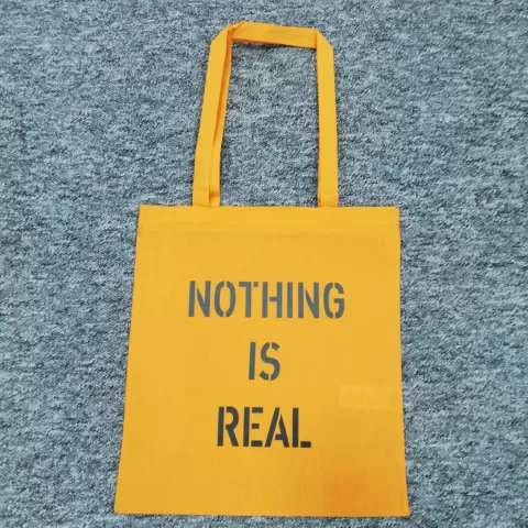 Sacosa panza portocalie personalizata nothing is real e1557222694930