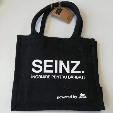 Sacosa iuta neagra personalizata cu alb