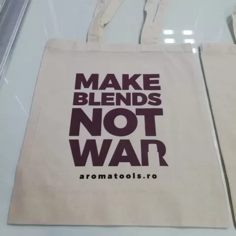 Sacose bumbac sbt 145g personalizata transfer termic make blends not war aromatools.ro